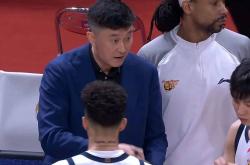 开云直营平台 -广东男篮85-64大胜广州，三大改变明显，球员评分出炉：胡明轩9.7分杜锋4.4分