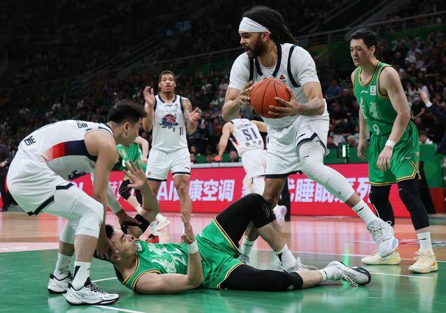 CBA季后赛：山东高速胜辽宁本钢