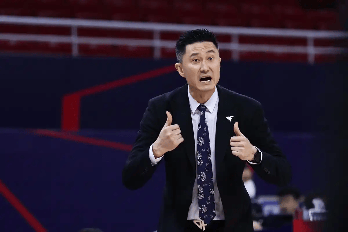 宏远第5,杜锋下课?赛季目标曝光,朱芳雨表态,谁注意杜锋去向